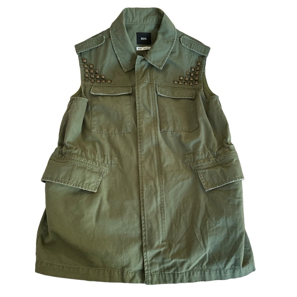 BDG brand ladies small vest with zip and snaps that is army green in color